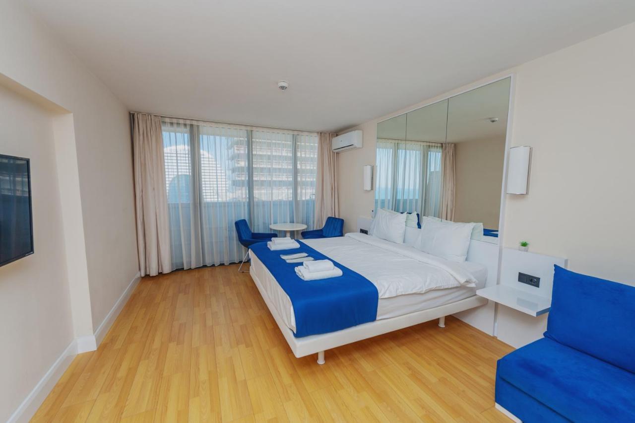 באטומי Orbi City Twin Tower מראה חיצוני תמונה