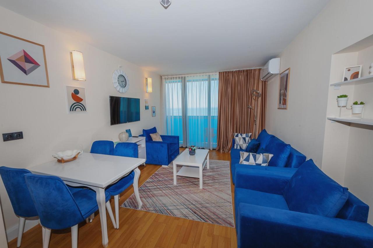 באטומי Orbi City Twin Tower מראה חיצוני תמונה